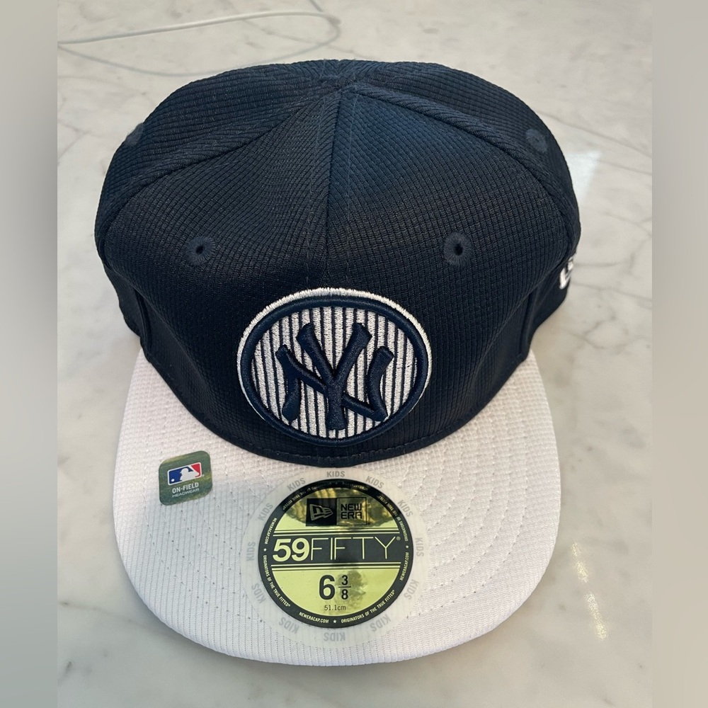 New Era Kids NY Yankees 59FIFTY Fitted Hat 6 3/8 NWT Navy White